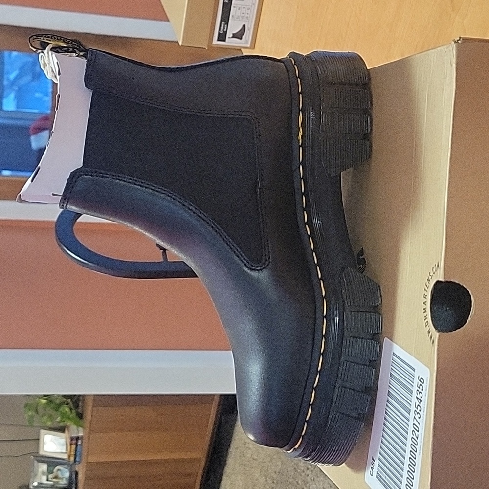 Doc Martens Audrick Chelsea boots